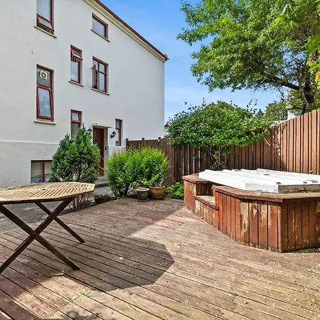Downtown Baldursbra - Two Bedroom Apartament Reykjavík